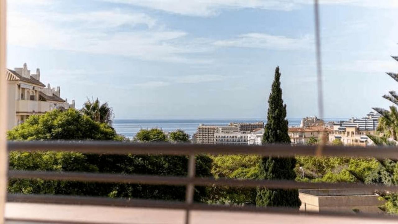 797 Holiday Rentals - Piso para 4 con amplia terraza al jardin y al mar Benalmádena Exterior foto